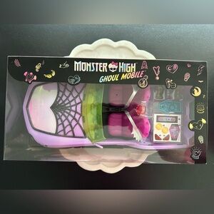 Monster High Ghoul Mobile with Pet & Accessories